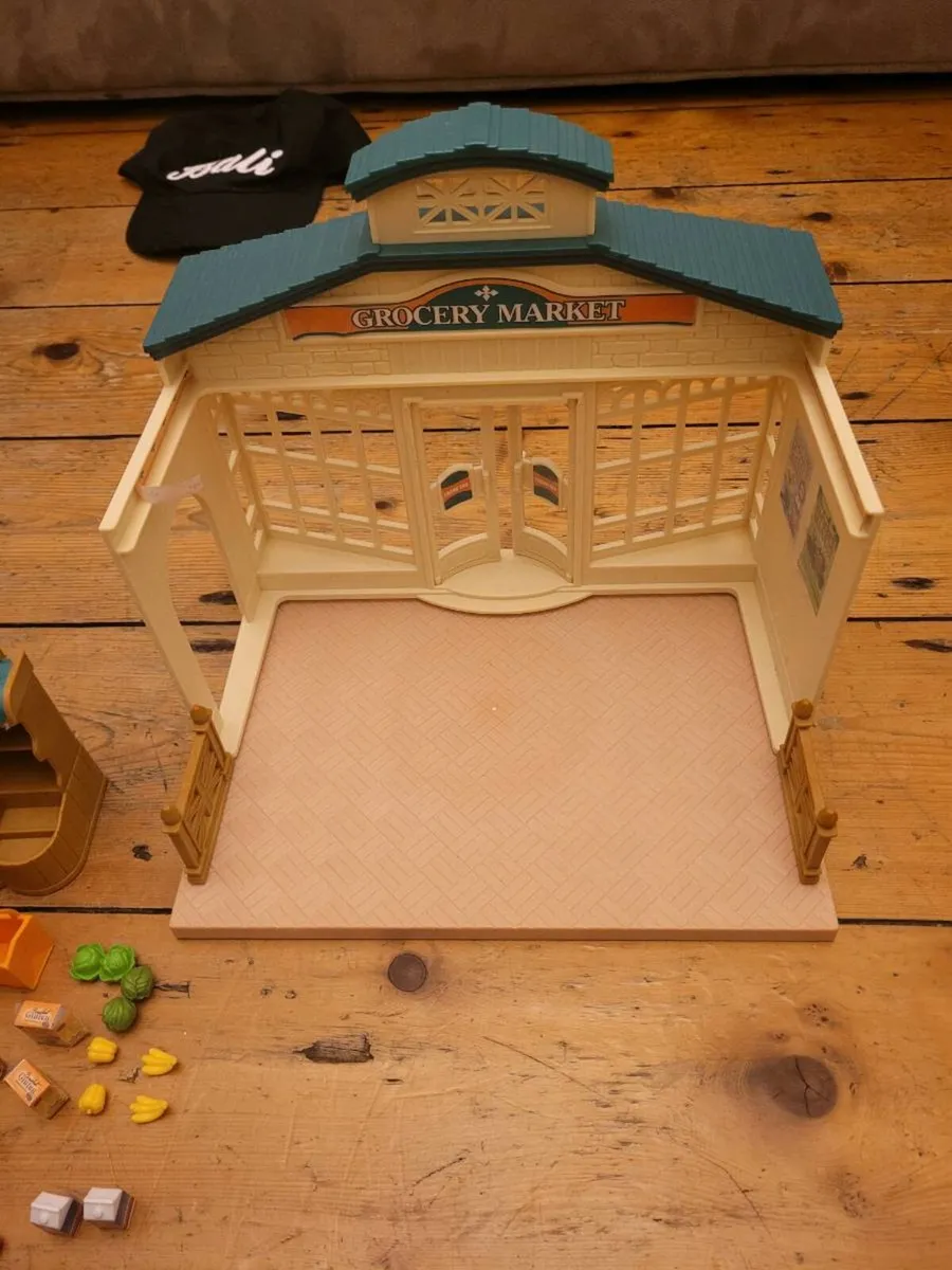 Sylvanian Families Grocery Market - Image 3