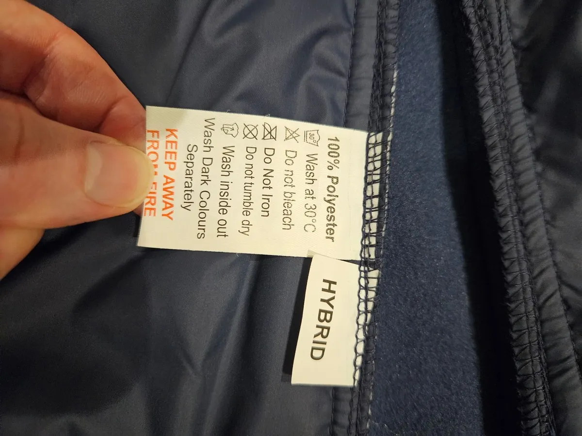 School jacket: Colaiste Einde secondary (Galway) - Image 3