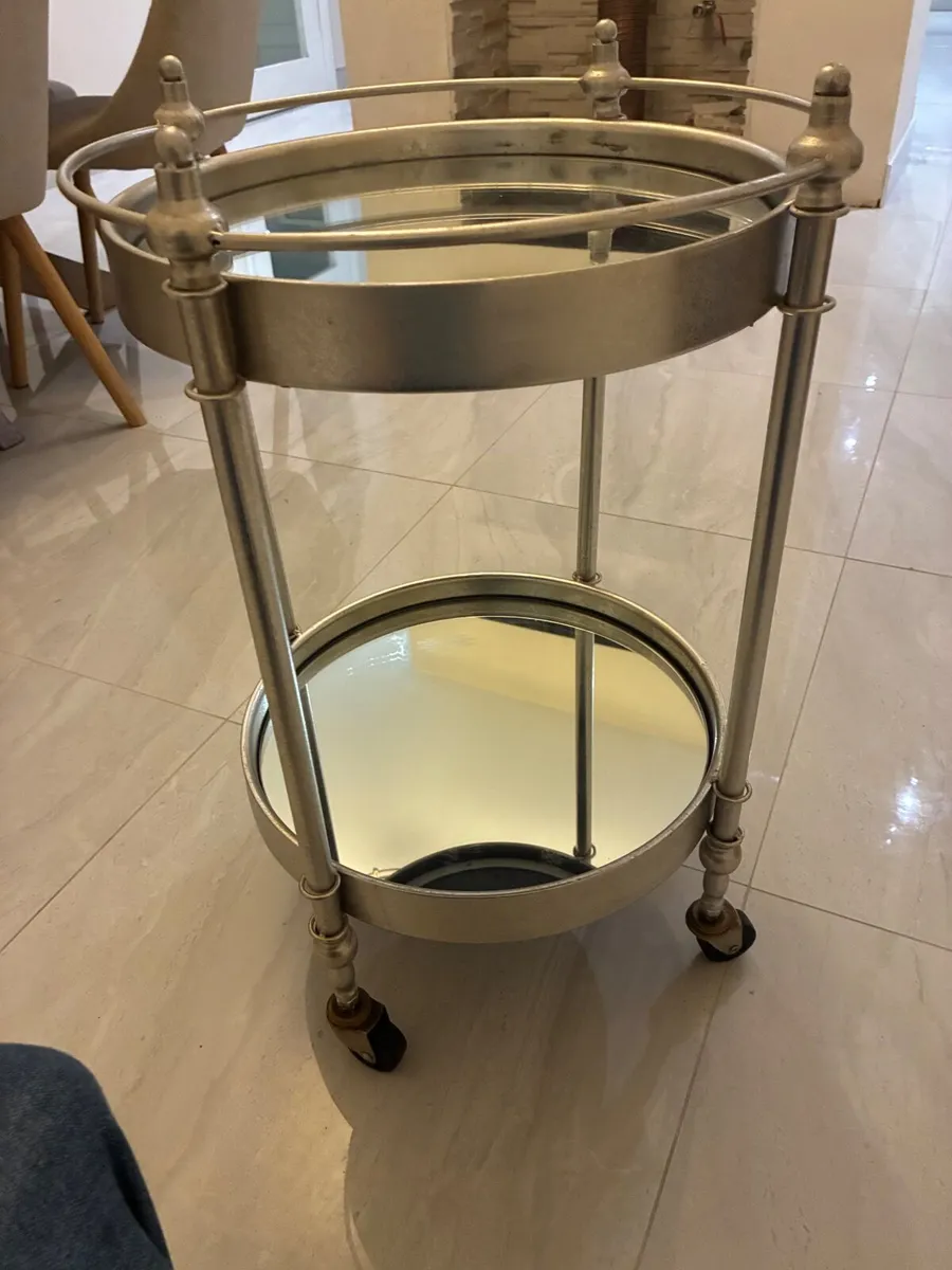 Drink trolley - Image 1