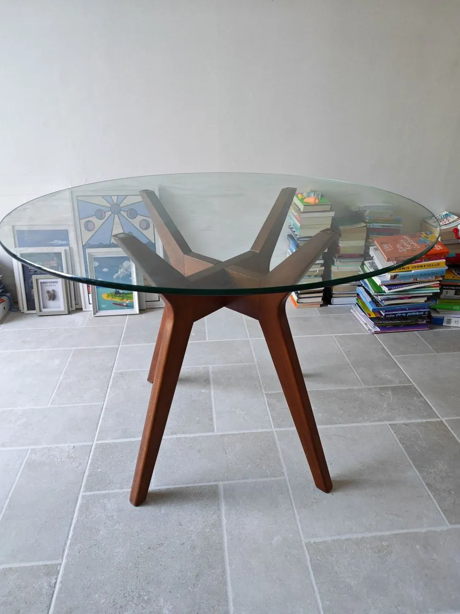 Dining table - Image 2