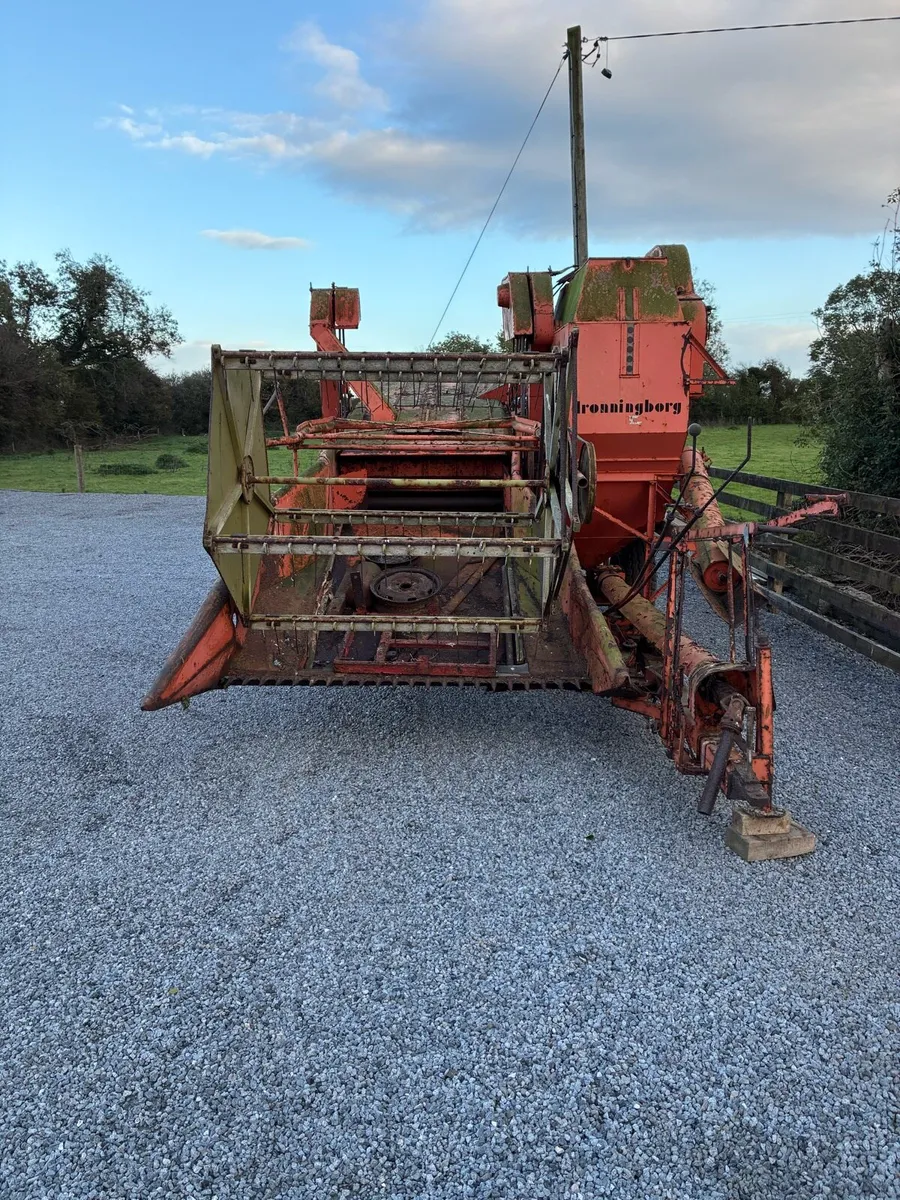 Vintage Combine - Image 2