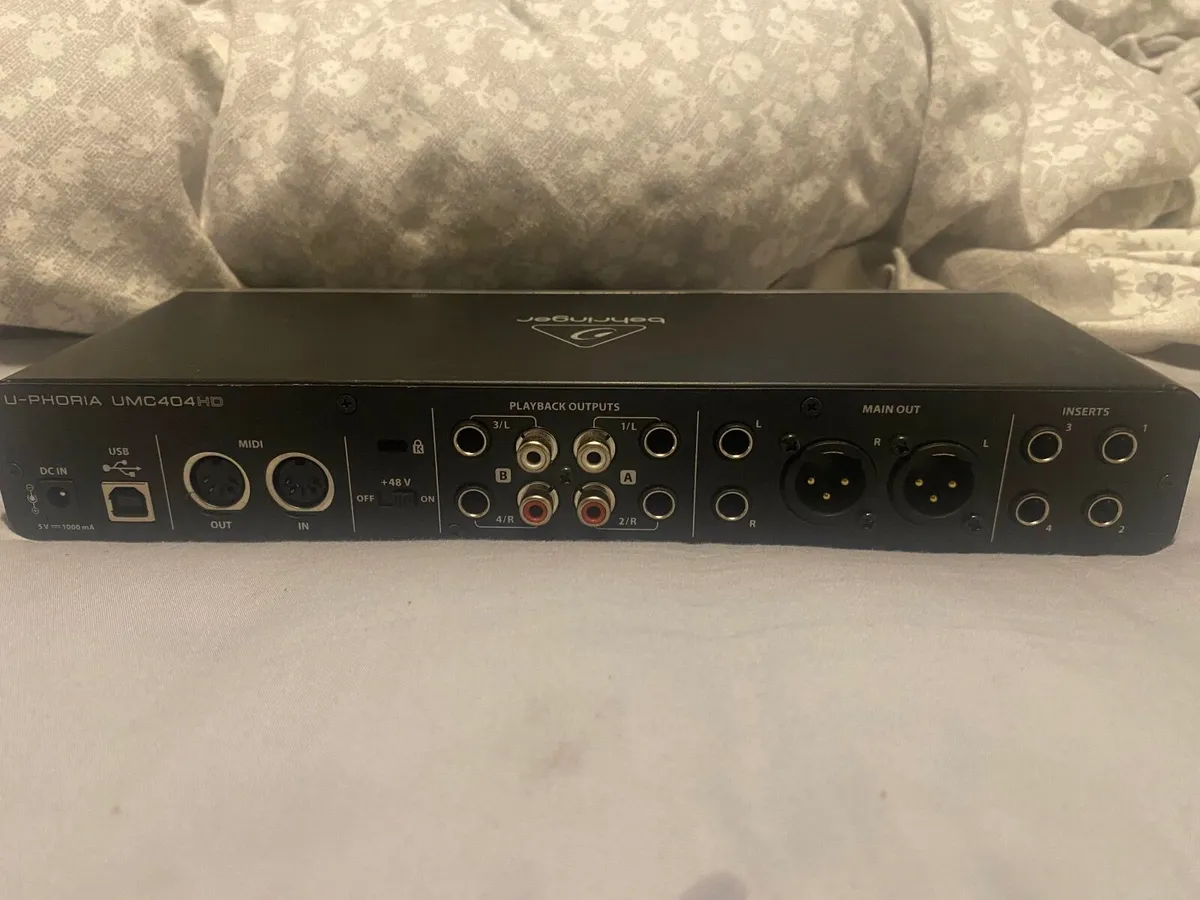 4 Channel Interface (Behringer UMC404HD) - Image 3
