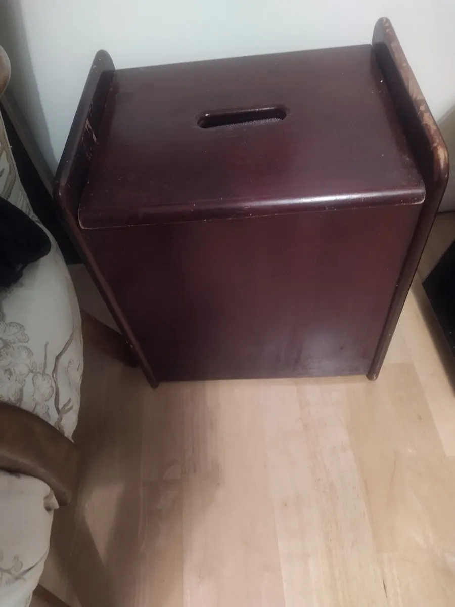 Storage box/laundry bix/seat - Image 1