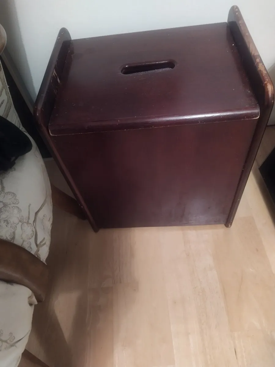 Storage box/laundry bix/seat - Image 2