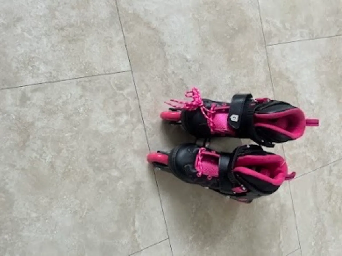 Adjustable Inline Skates in Black and Pink - Image 4