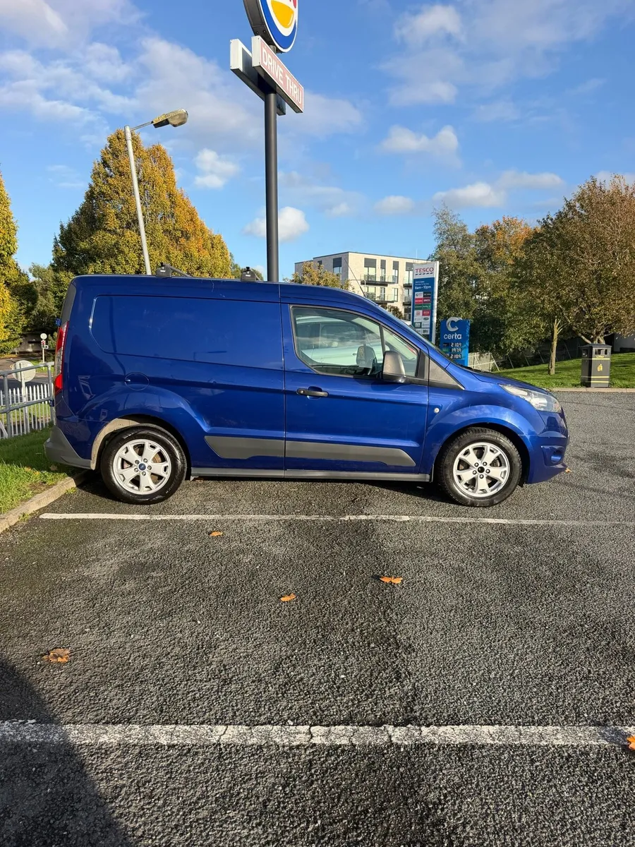 Ford Transit Connect - Image 4