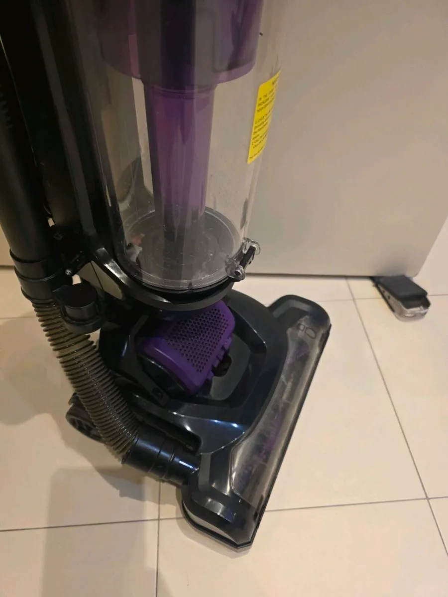 Vacuum Cleaner - Image 2