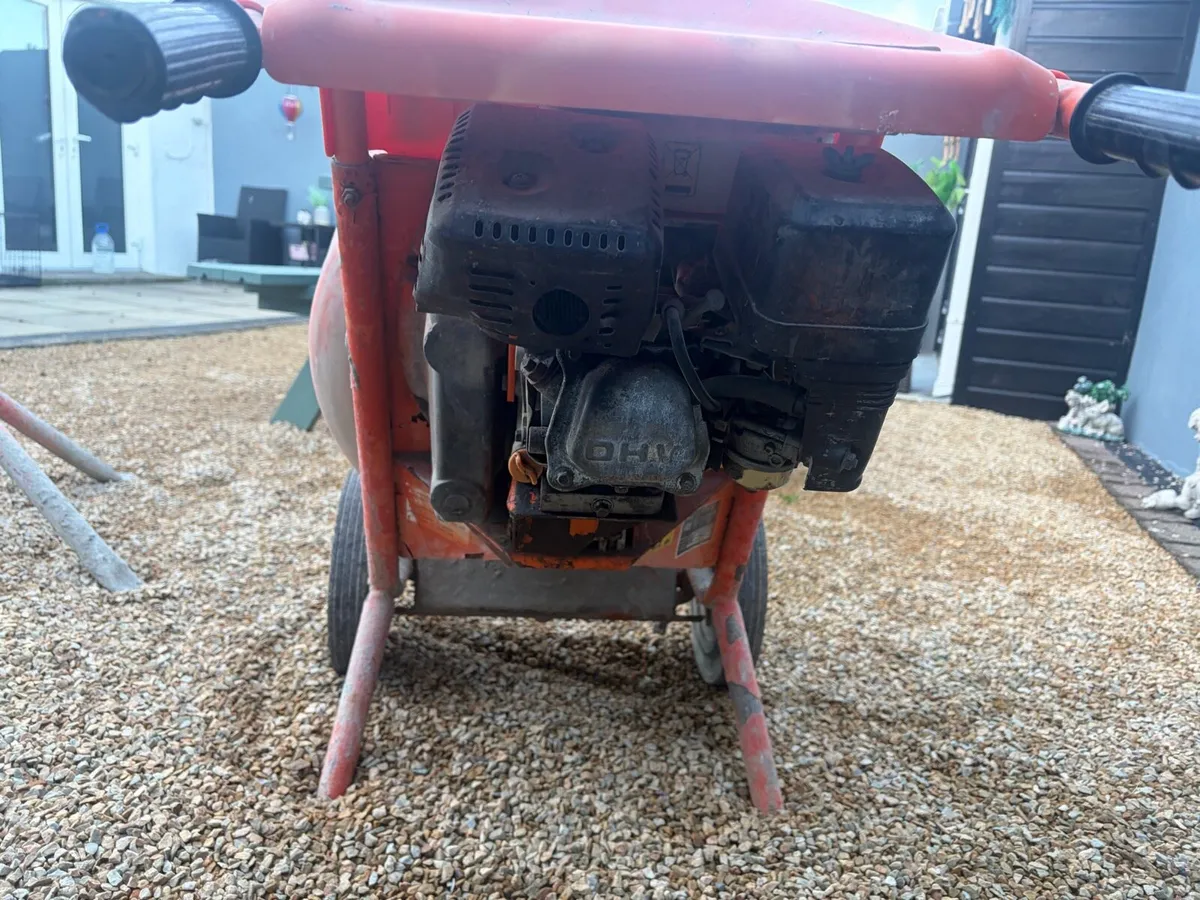 Bell petrol mixer with stand - Image 2