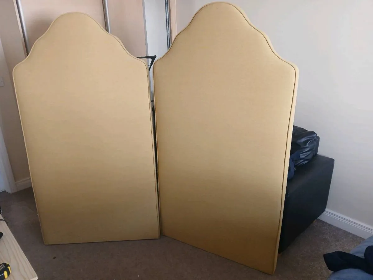 Single headboard