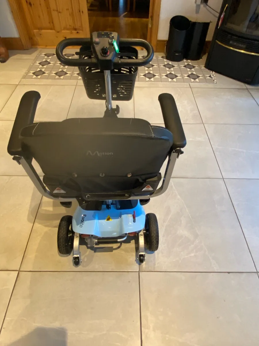 Electric scooter - Image 3