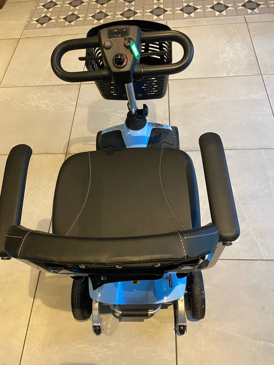 Electric scooter - Image 2
