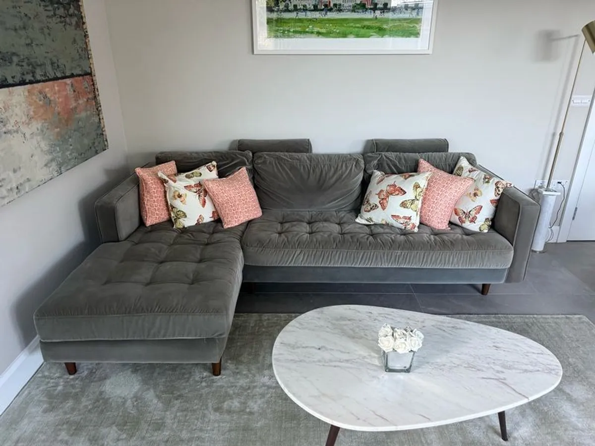 corner sofa - Image 1