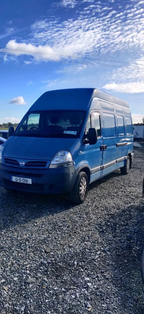 Nissan Interstar - Image 1