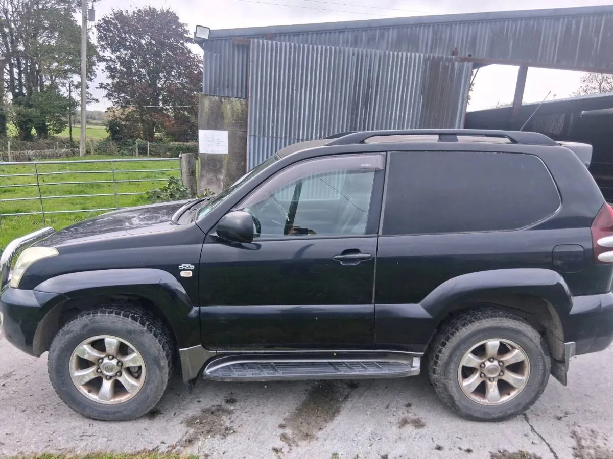 Toyota Landcruiser 2005 - Image 3