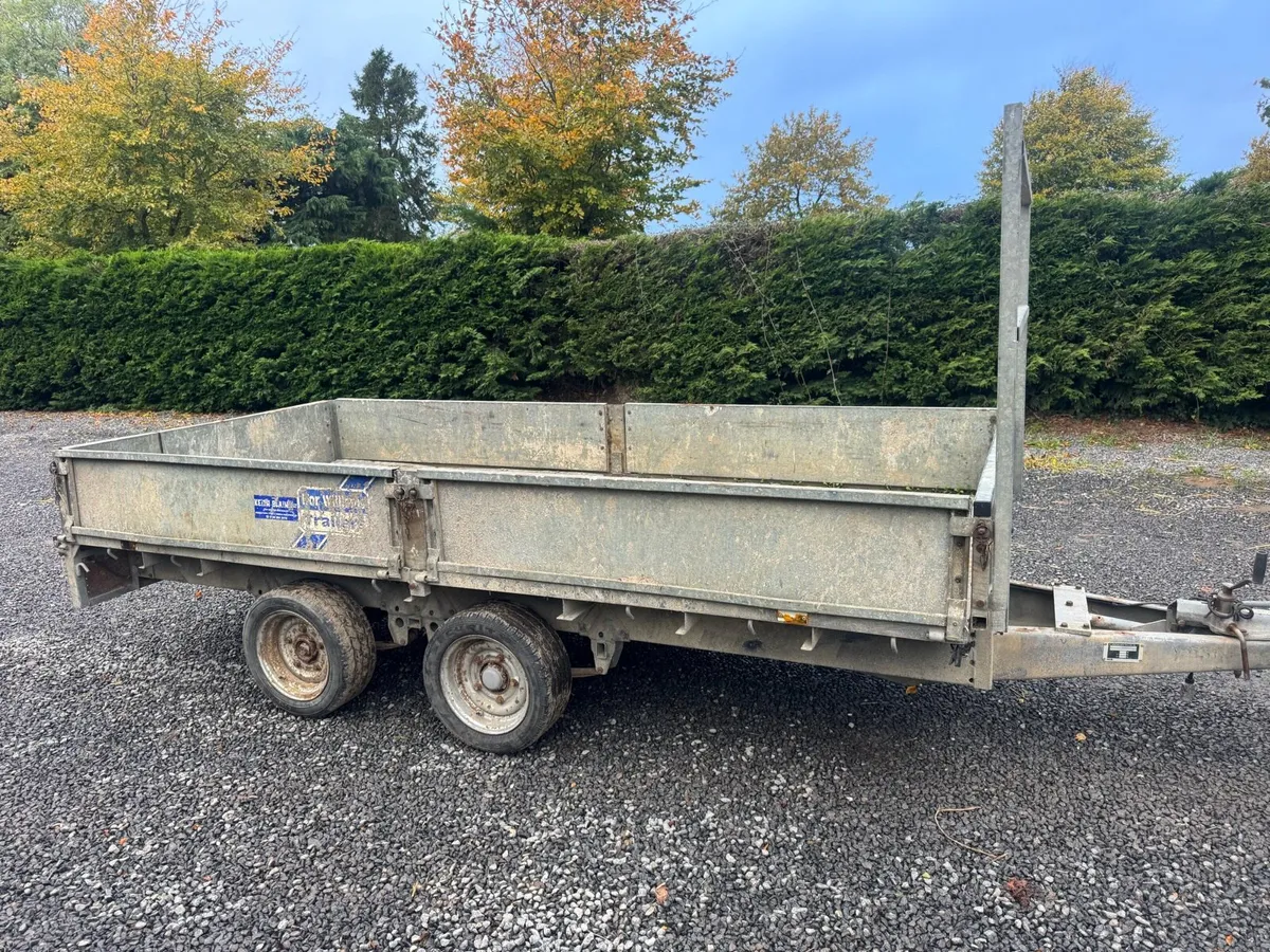 Trailer - Image 1