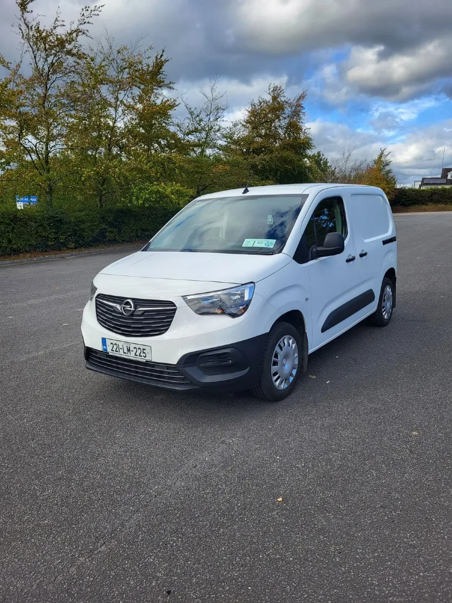 Opel Combo 2022 - Image 1