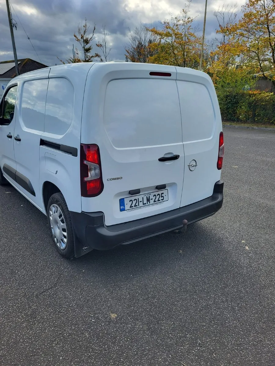 Opel Combo 2022 - Image 3