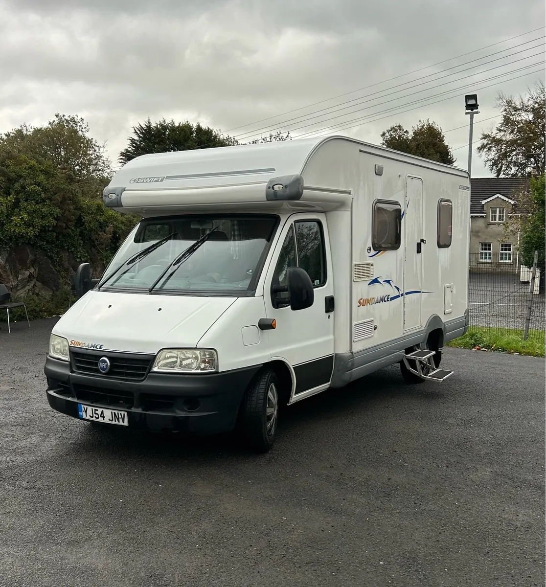 NI 2004 2.3 Swift Sundance 600 FB Rear-Fixed-Bed - Image 1