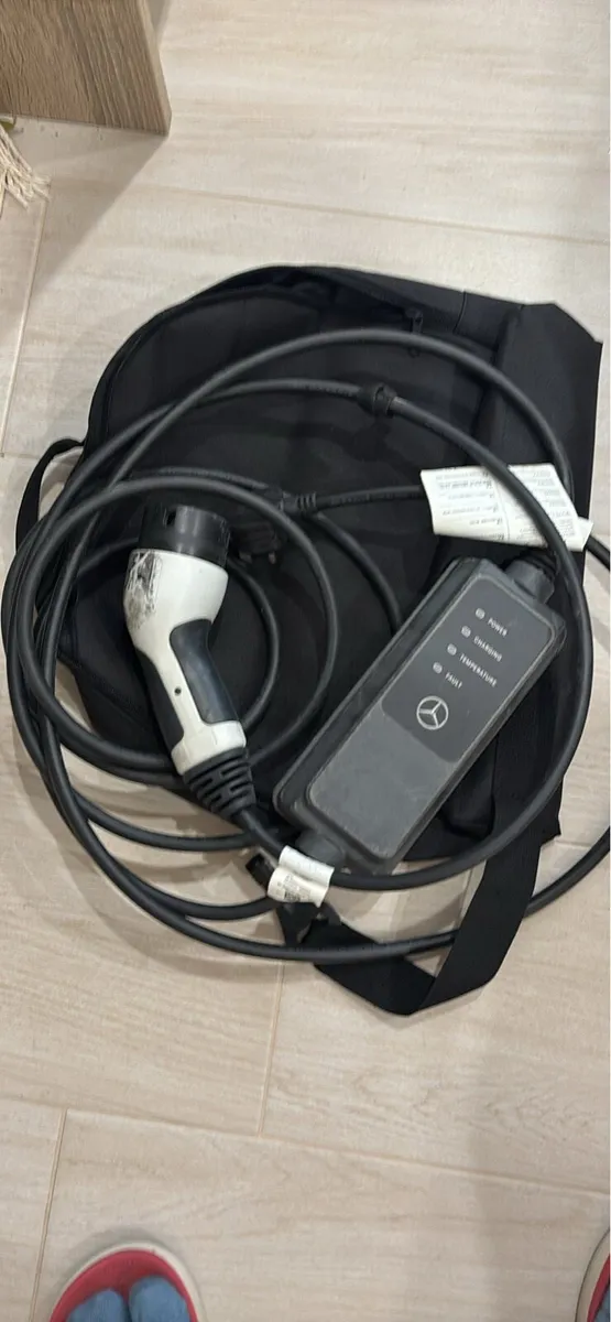 Mercedes ev charging cable - Image 1