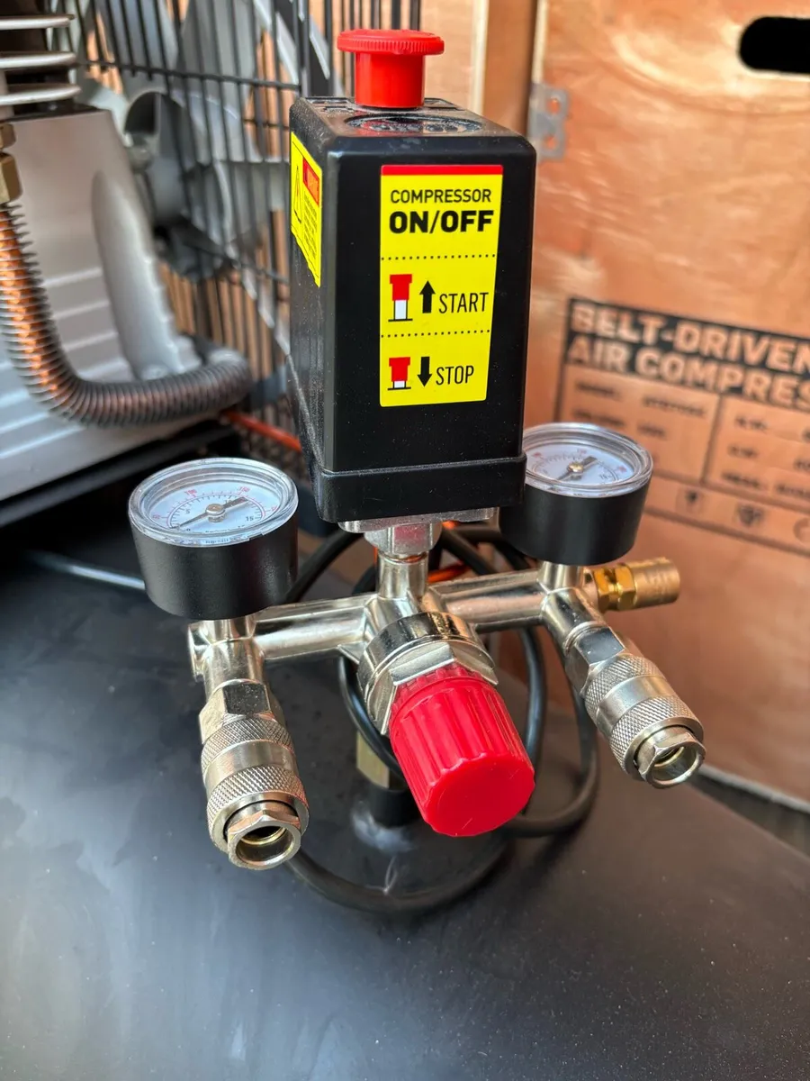 200 L air compressor - Image 4