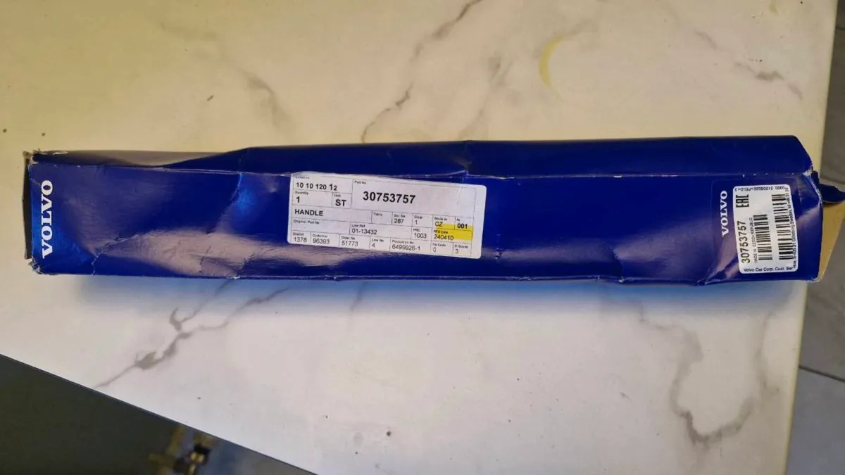 Volvo inner tailgate handle - Image 1