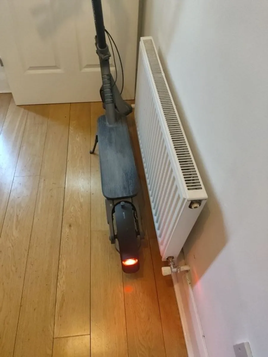 Xaiomi Electric scooter 4 ultra - Image 2