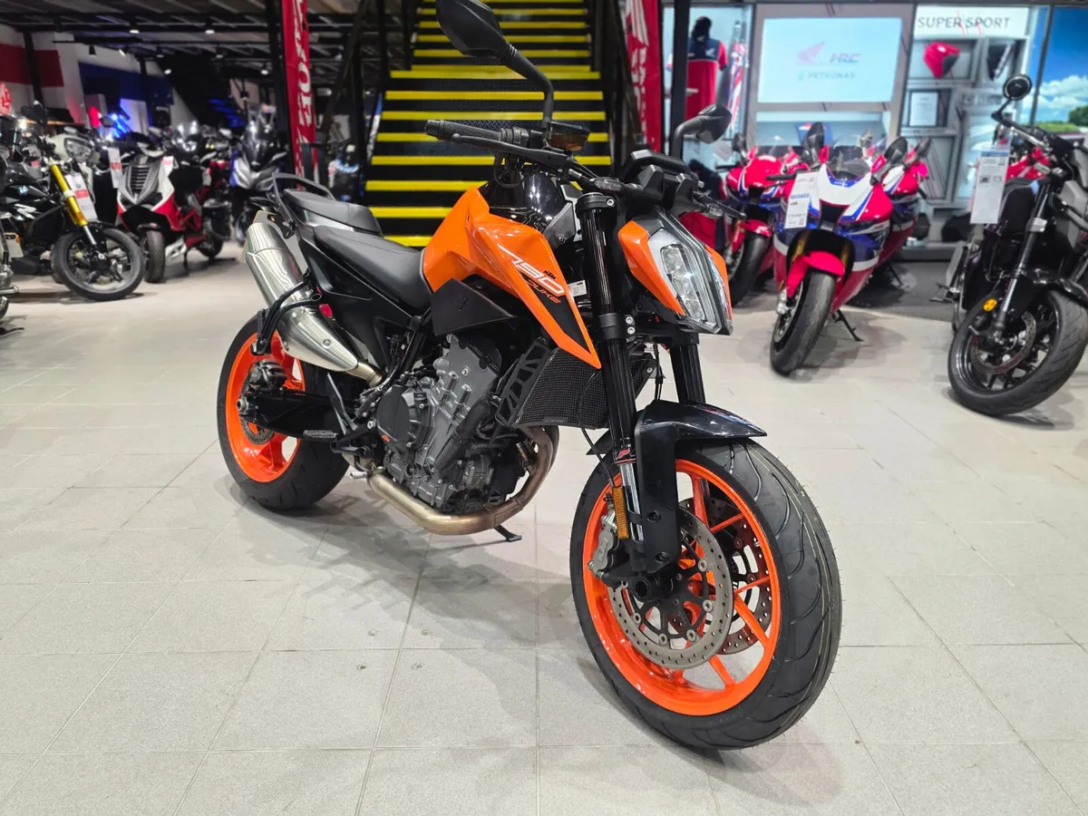 KTM 790 Duke - Image 1