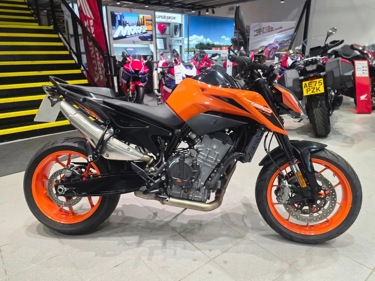 KTM 790 Duke - Image 2