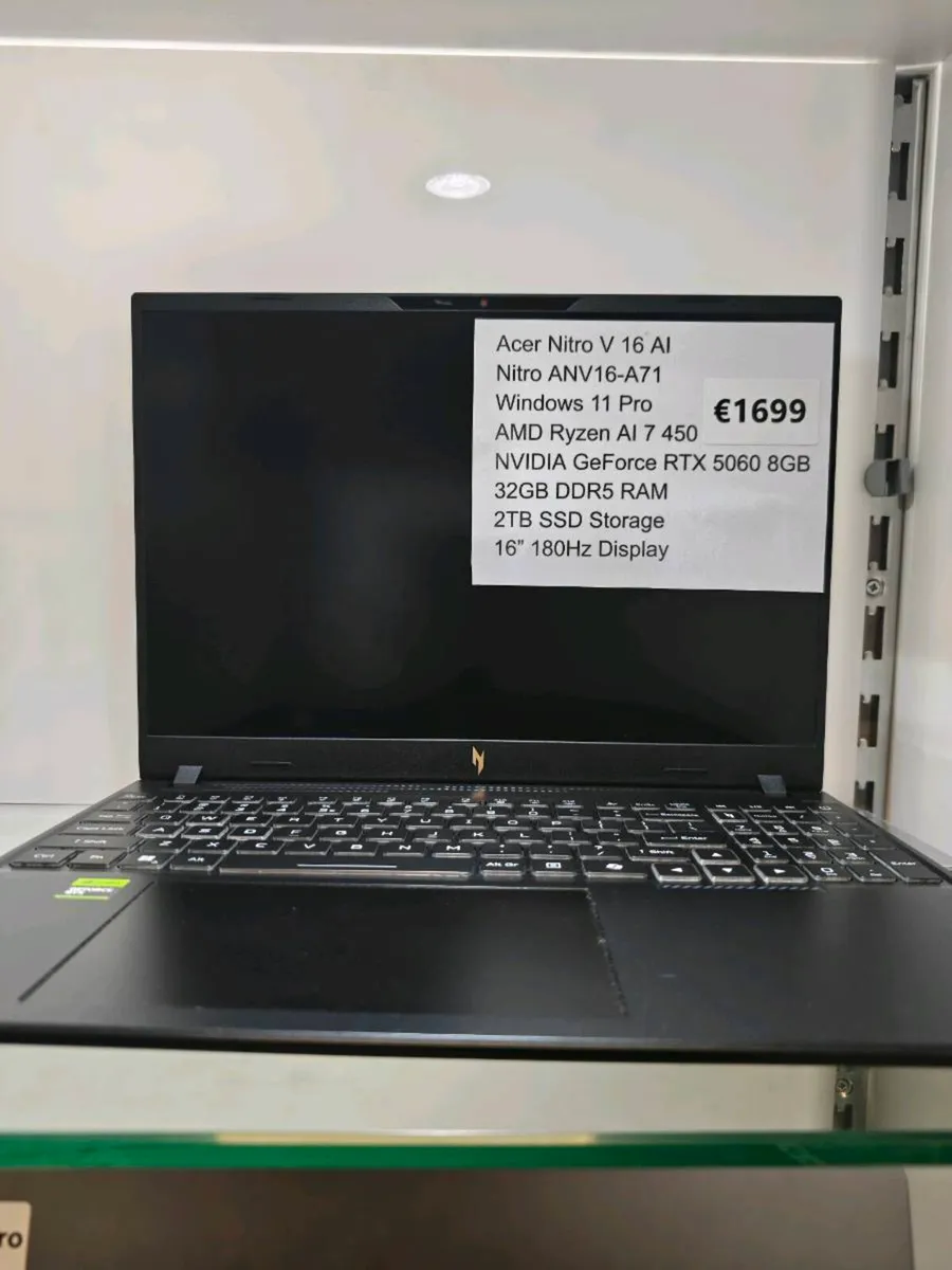 Acer Nitro V 16 AI