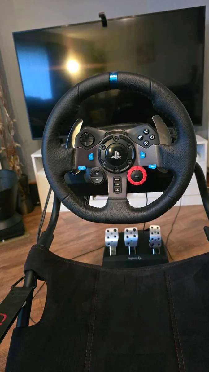 Logitech G29 + Playseat Challenge set - Image 1