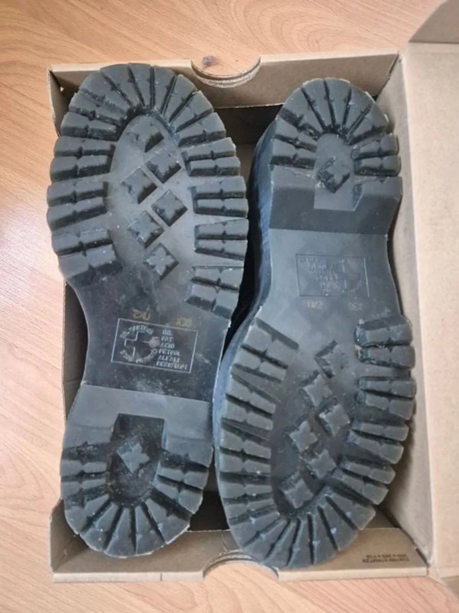 Dr. Martin's quad platform shoes size 5 - Image 4