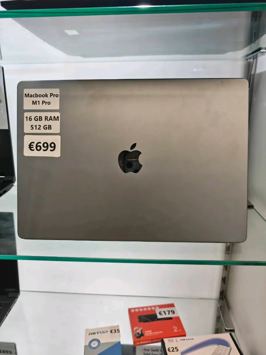 MacBook Pro M1 Pro - Image 1