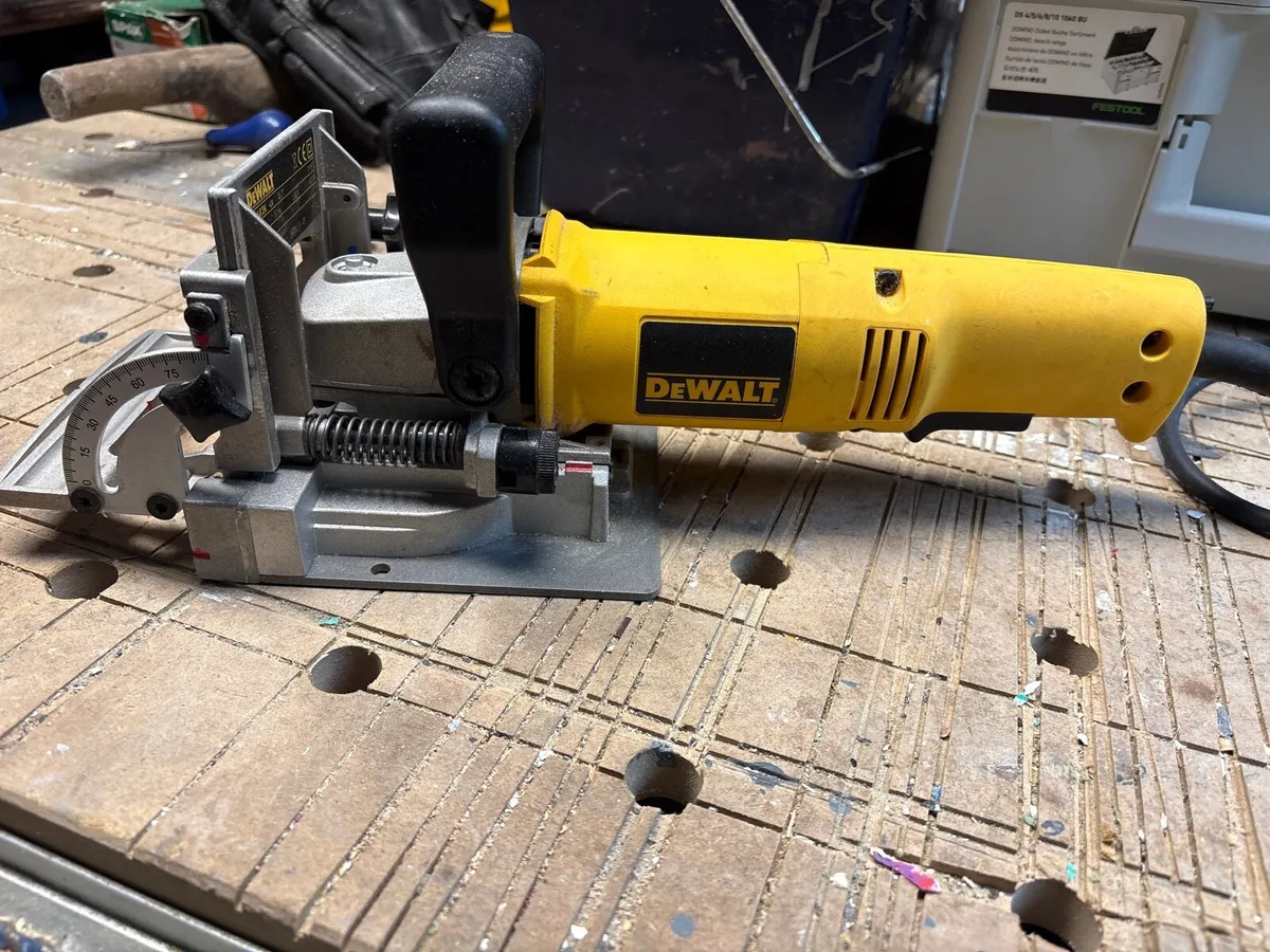 Biscuit jointer - Image 2