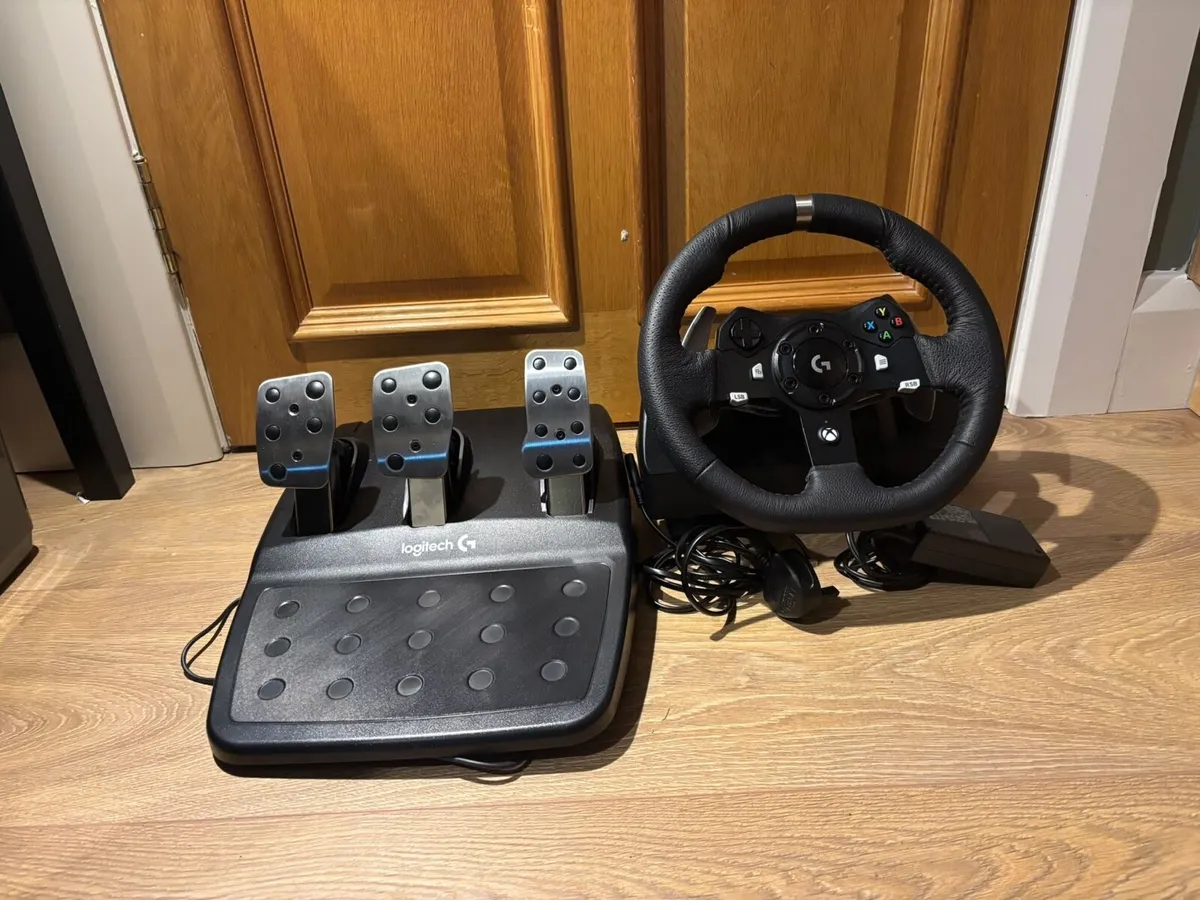Logitech G920 Racing Wheel & Pedals – Xbox / PC - Image 3