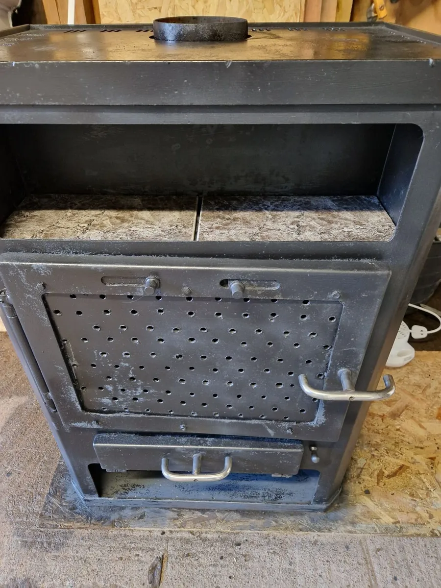 Stove - Image 4
