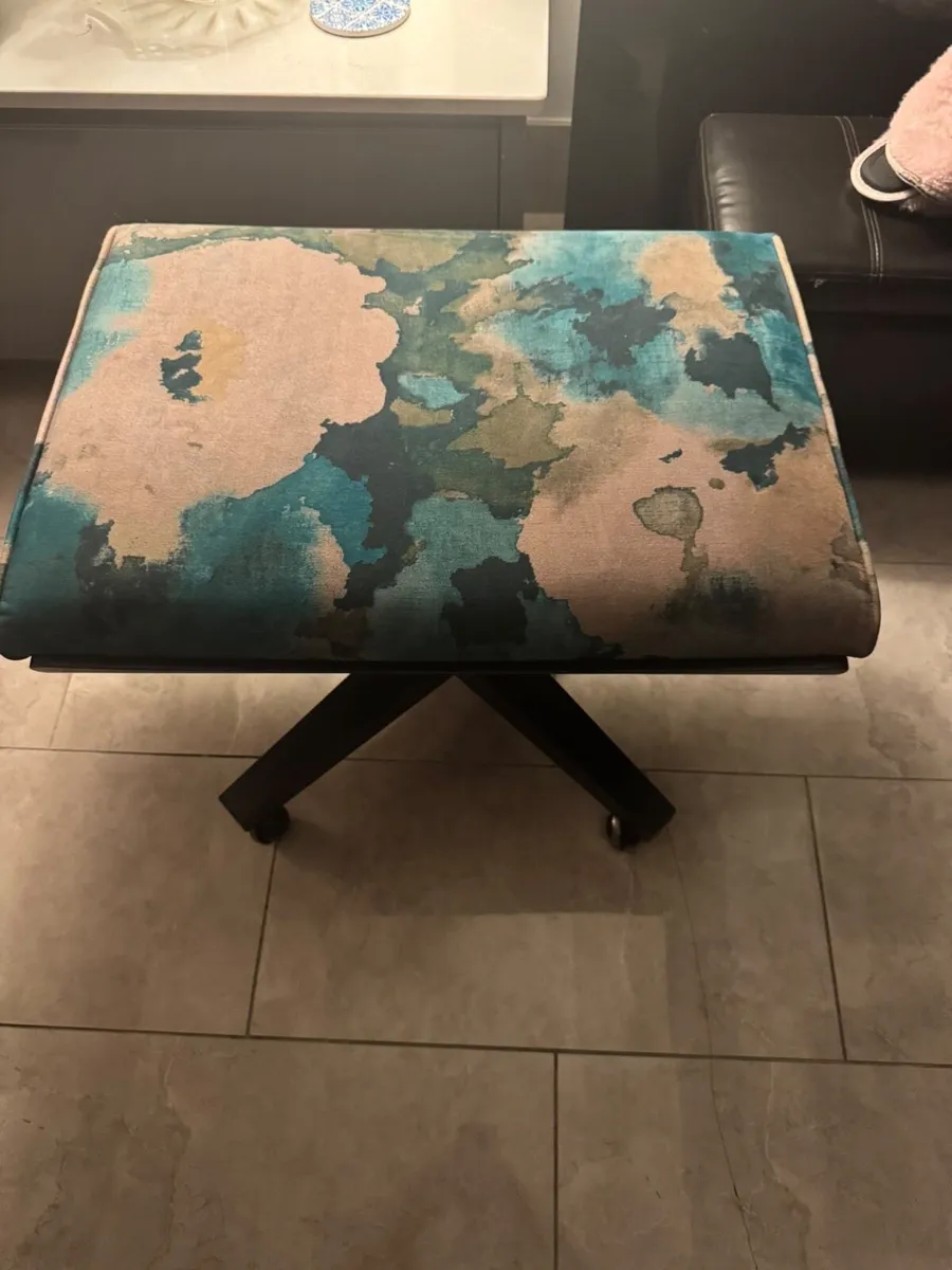 Footstool - Image 2