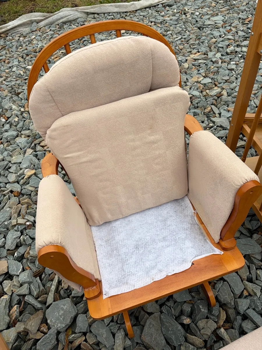 swing chair + stool €100 - Image 3