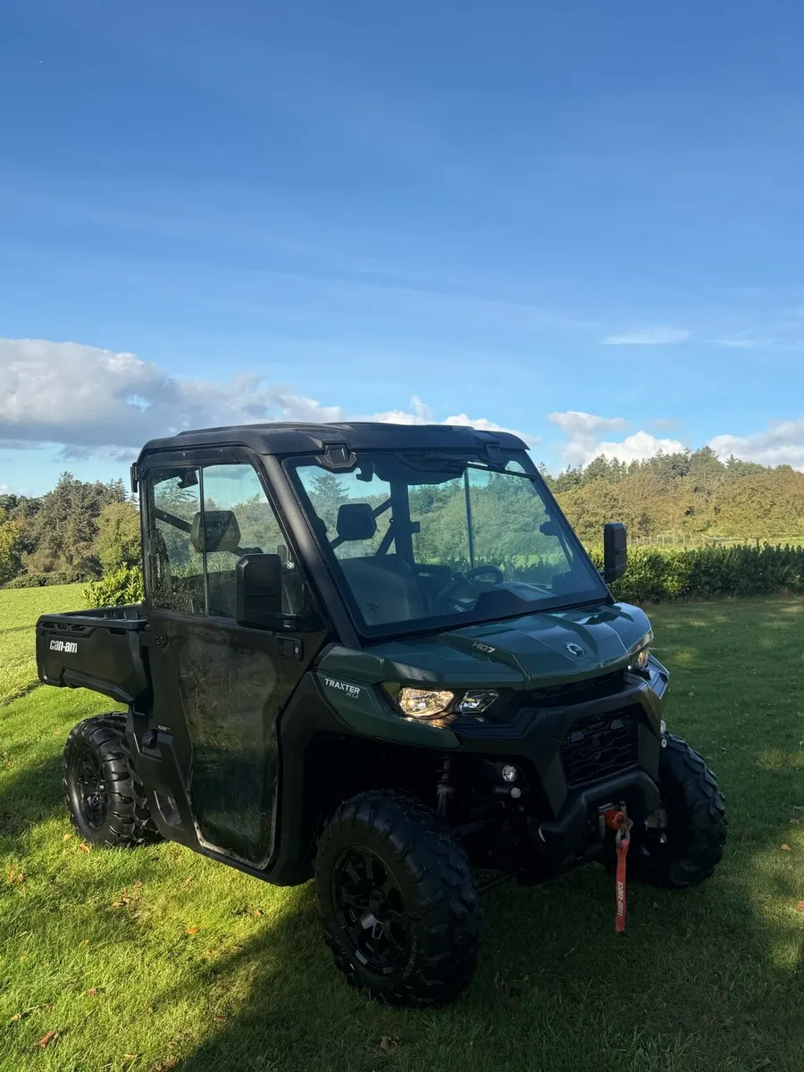 2023 Can am Traxter HD7 - Image 2