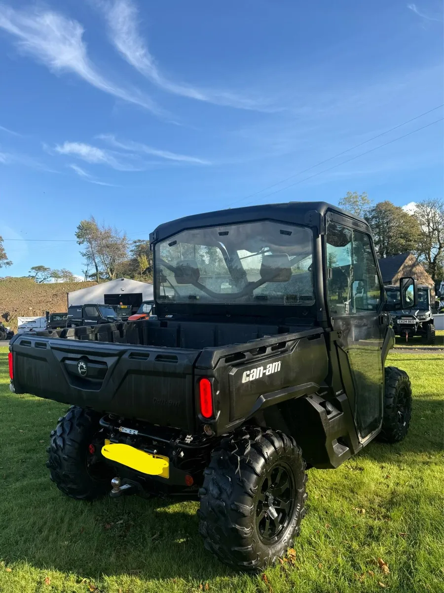 2023 Can am Traxter HD7 - Image 3