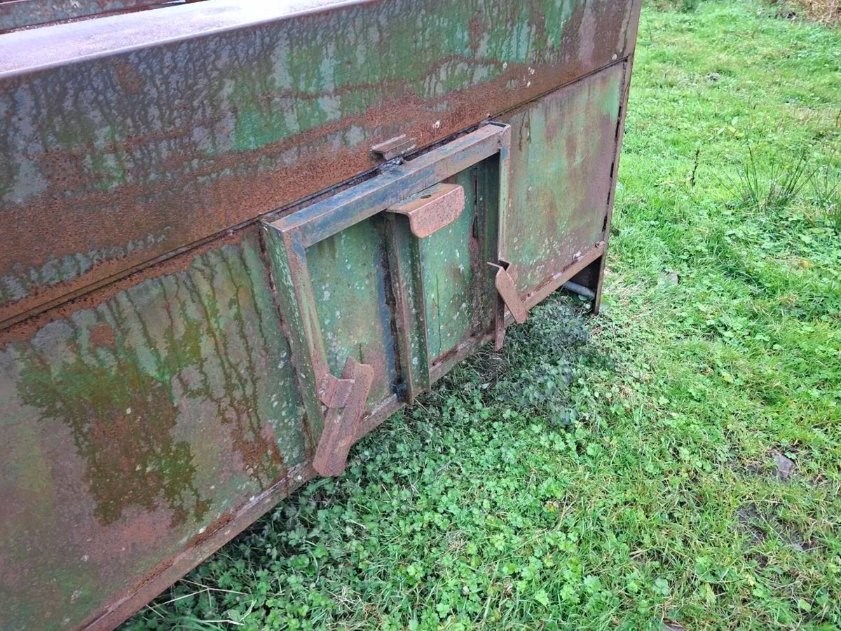 8ft Creep Feeder - Image 1