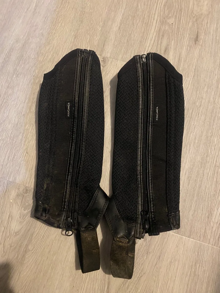 Child’s chaps - Image 2