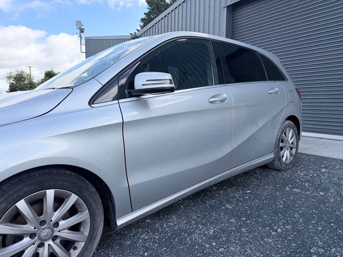 Mercedes B180 AUTO NOT RECORDED - Image 4