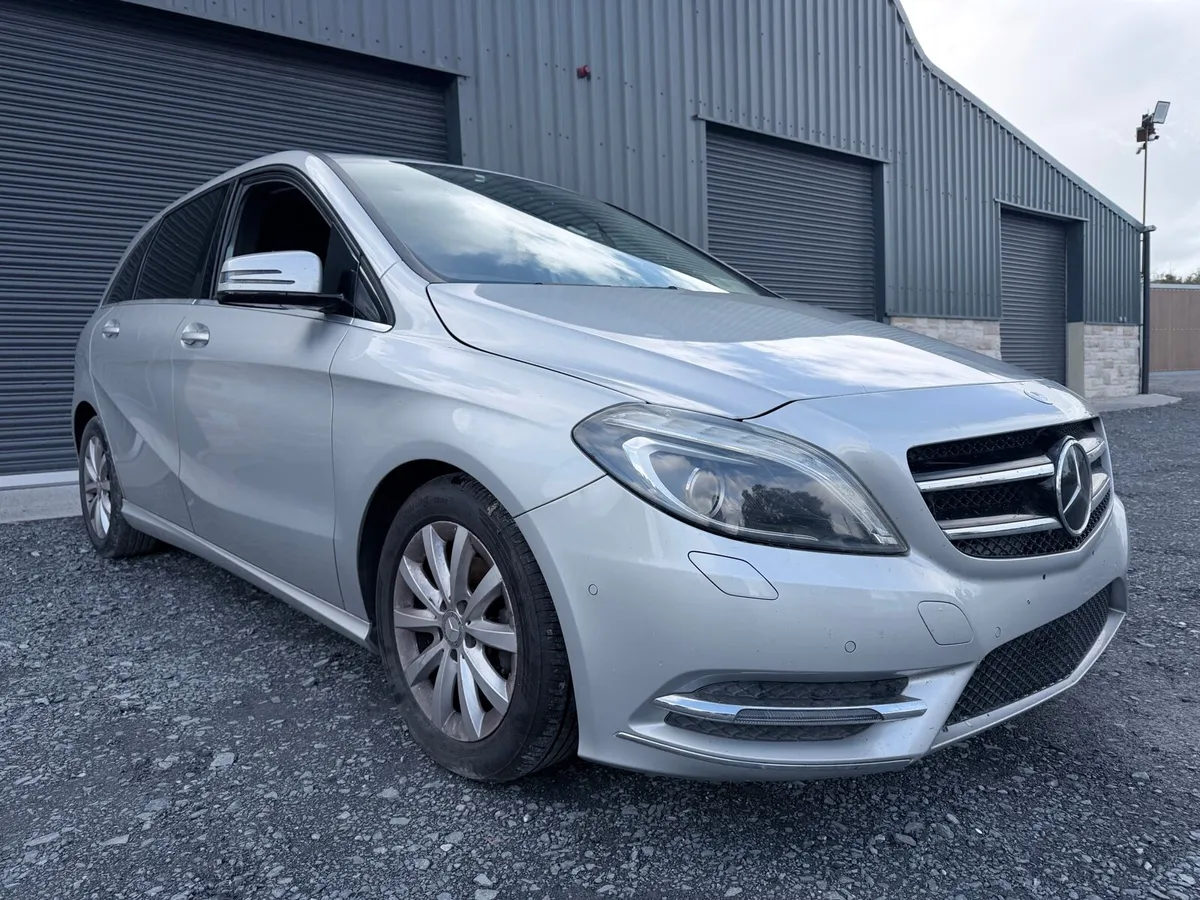 Mercedes B180 AUTO NOT RECORDED - Image 3