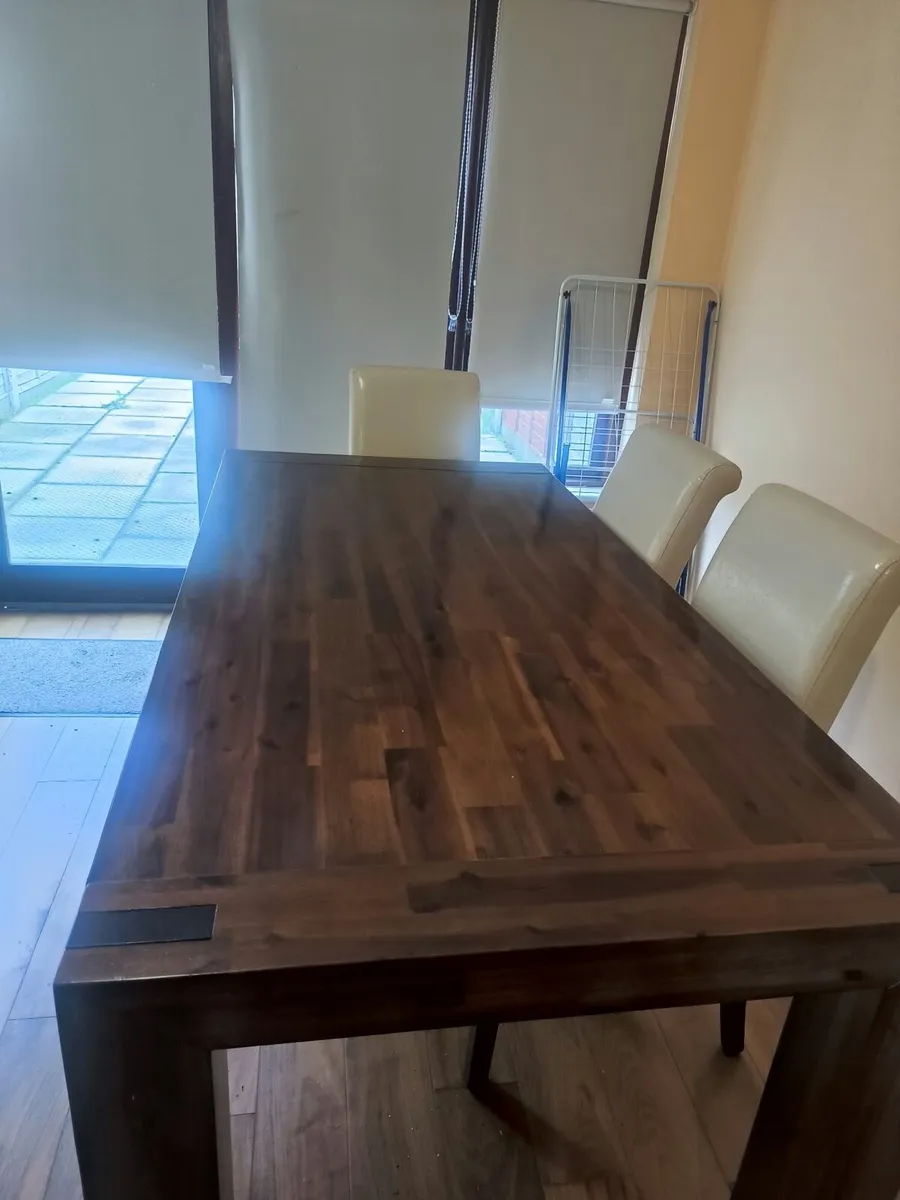 Table and six chairs - Image 2