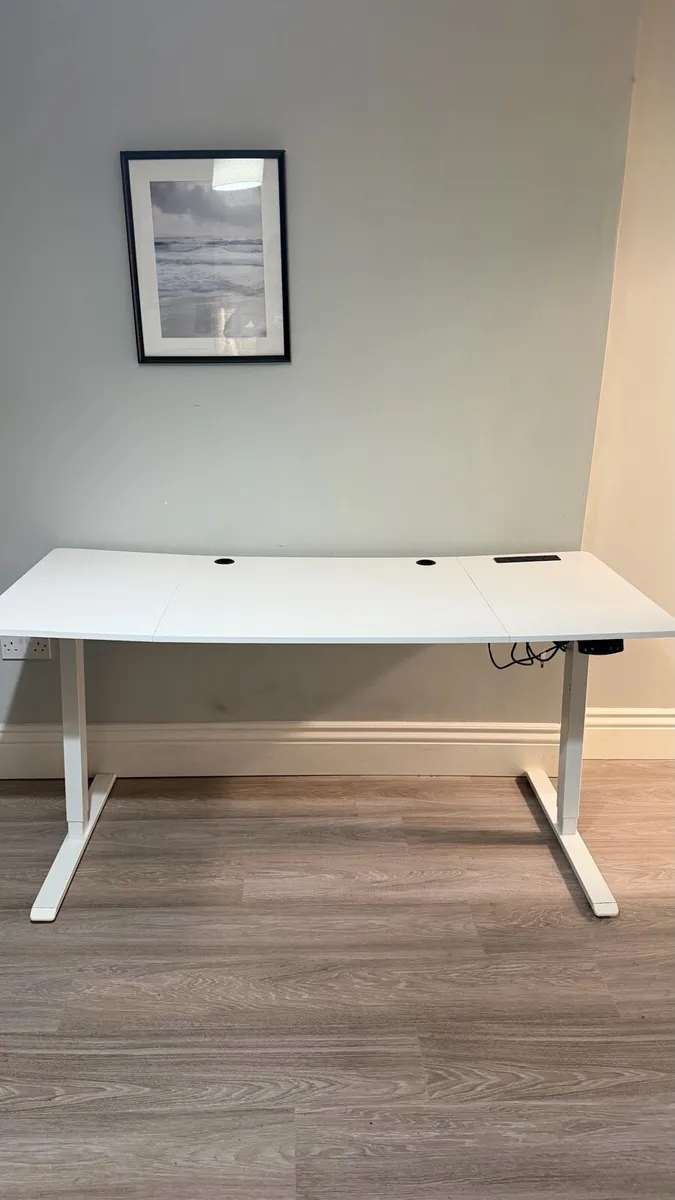 Adjustable electric standing desk 160*60 cm - Image 1