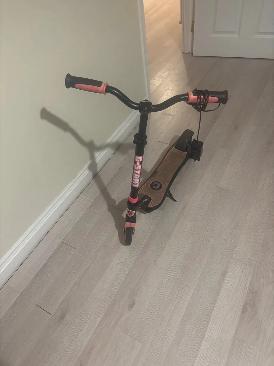 Electric Scooter - Image 1