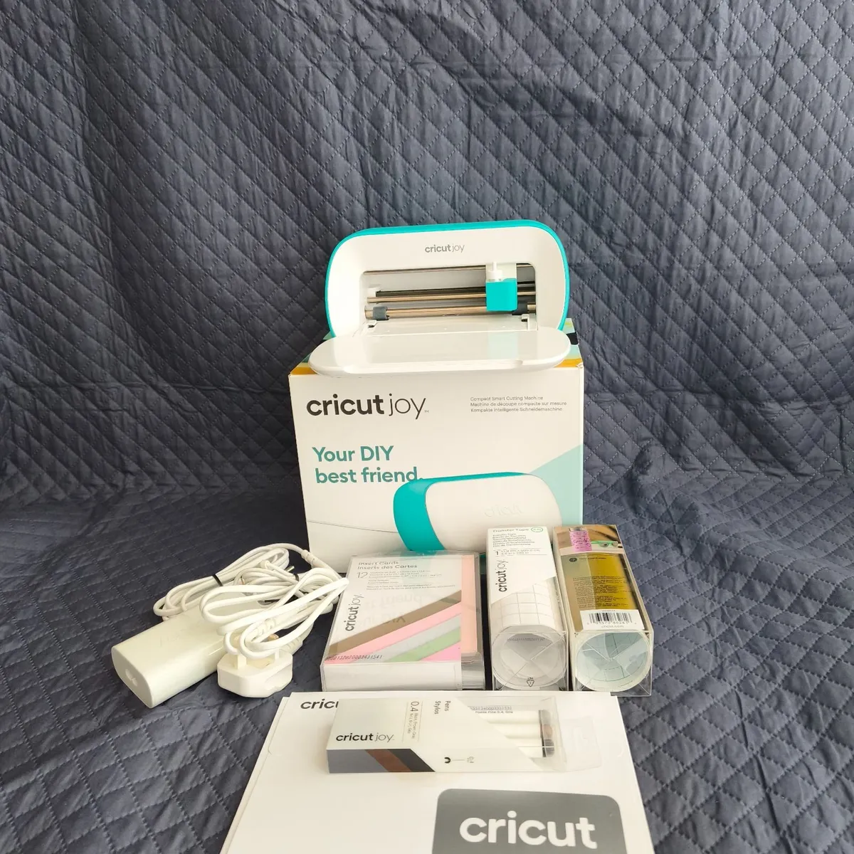 Cricut Joy Cutting Machine – Starter Bundle - Image 1