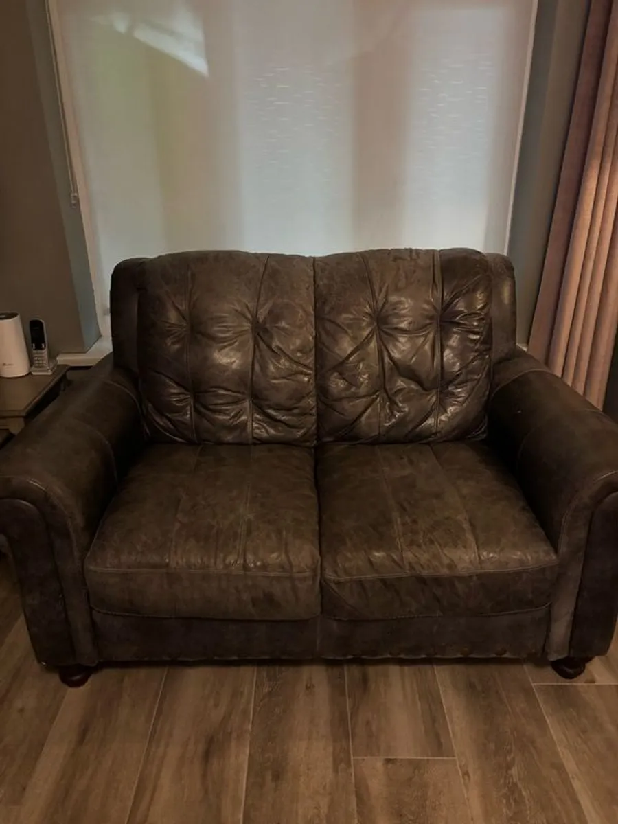 3 and 2 seater sofas - Image 1