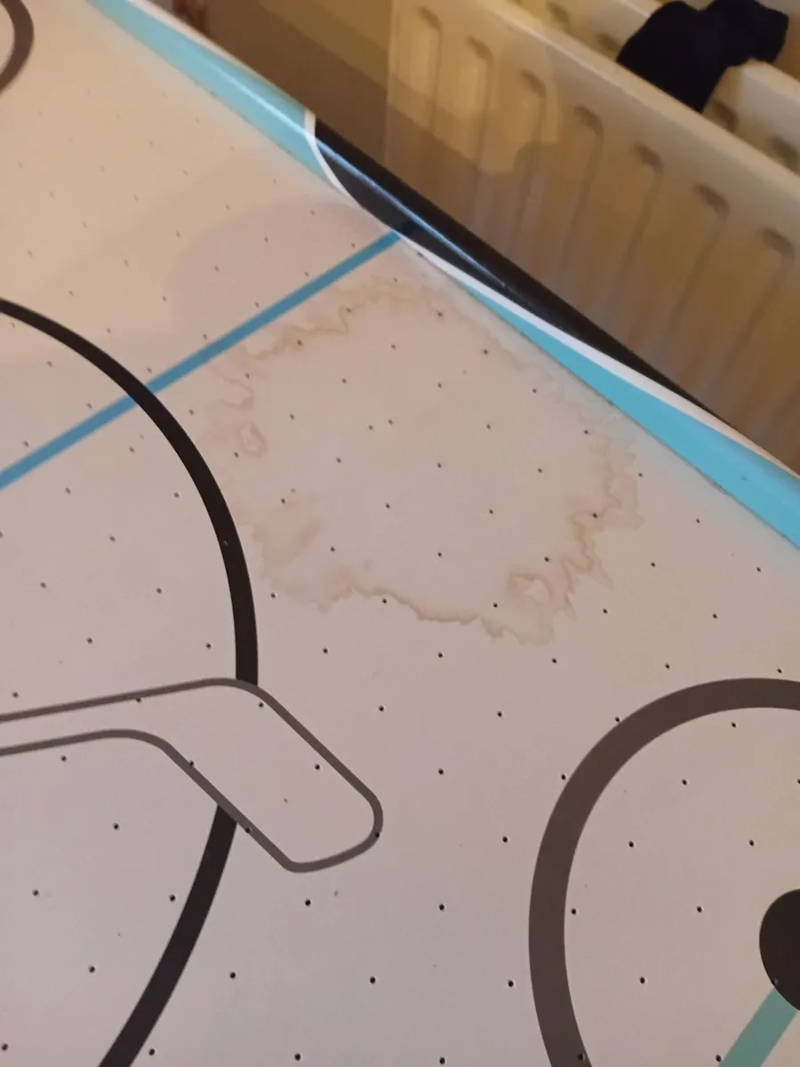 Air hockey table - Image 2