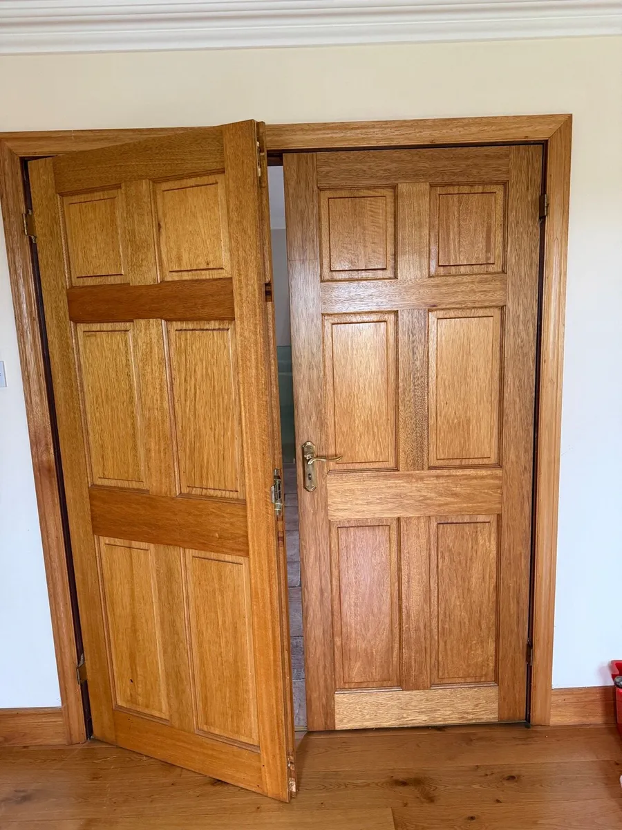 12 Solid Mahogany Doors 32 inches by 80 inches - Image 2